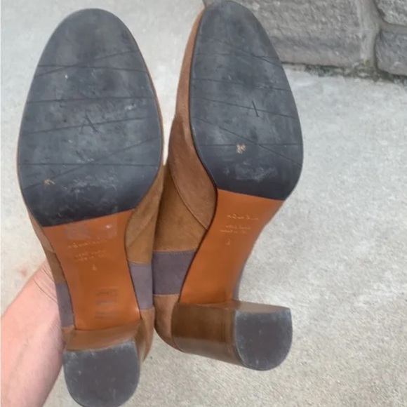 Aquatalia Suede Tan/Grey Ankle Booties, Block Heel Women’s size 9 Made in Italy - Picture 8 of 11